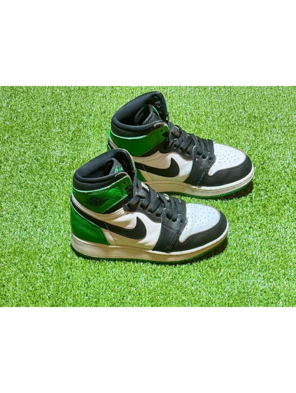 Air Jordan 1 Retro High OG Lucky Green – Size 5Y / Women’s 6.5
